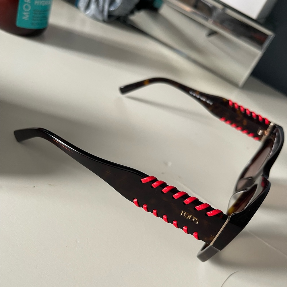 TODS sunglasses!